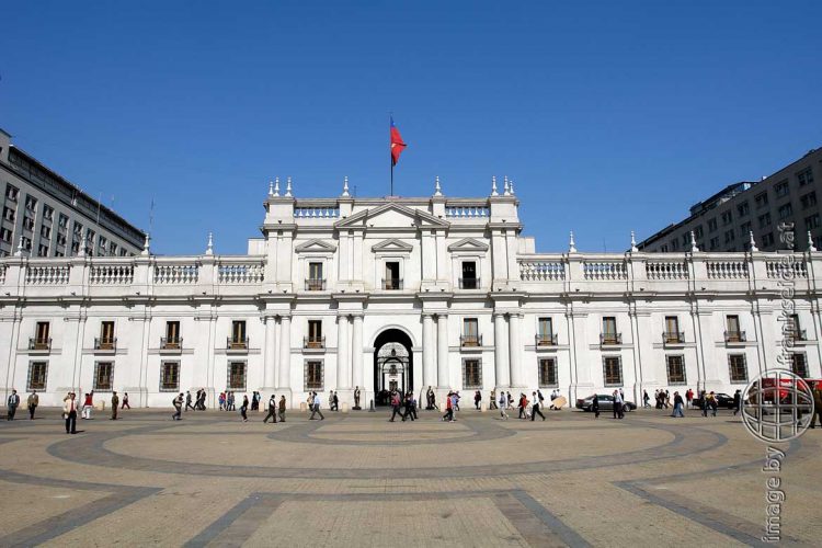 Bild: Präsidentenpalast La Moneda in Santiago de Chile - Reiseblog von Frank Seidel