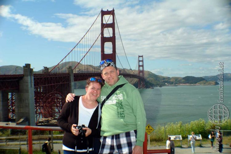 Bild: Frank Seidel und Christine Schirk vor der Golden Gate Bridge, San Francisco - Reiseblog von Frank Seidel