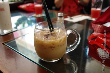 Bild: Eiskaffee in Kuta - Reiseblog von Frank Seidel