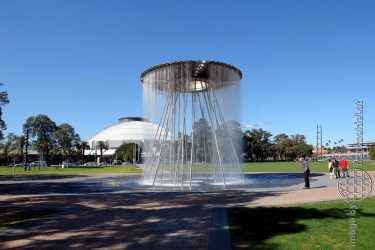 Bild: Überdimensionale Dusche im Olympiapark in Sydney, Australien - Reiseblog von Frank Seidel